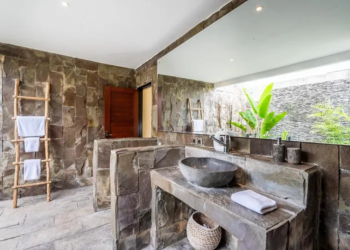 Villa Damai Oasis In The Heart Of